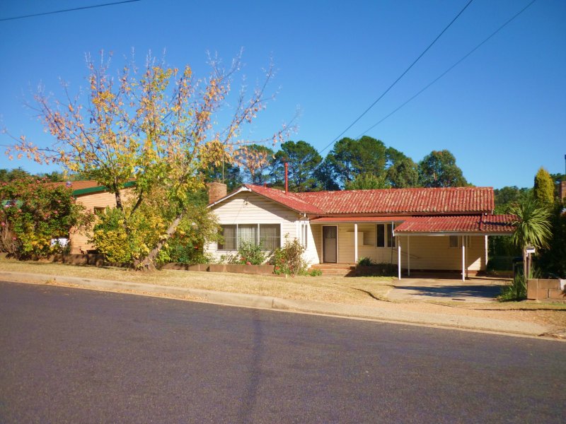 7 Mawson Street, Cooma, NSW 2630 Property Details