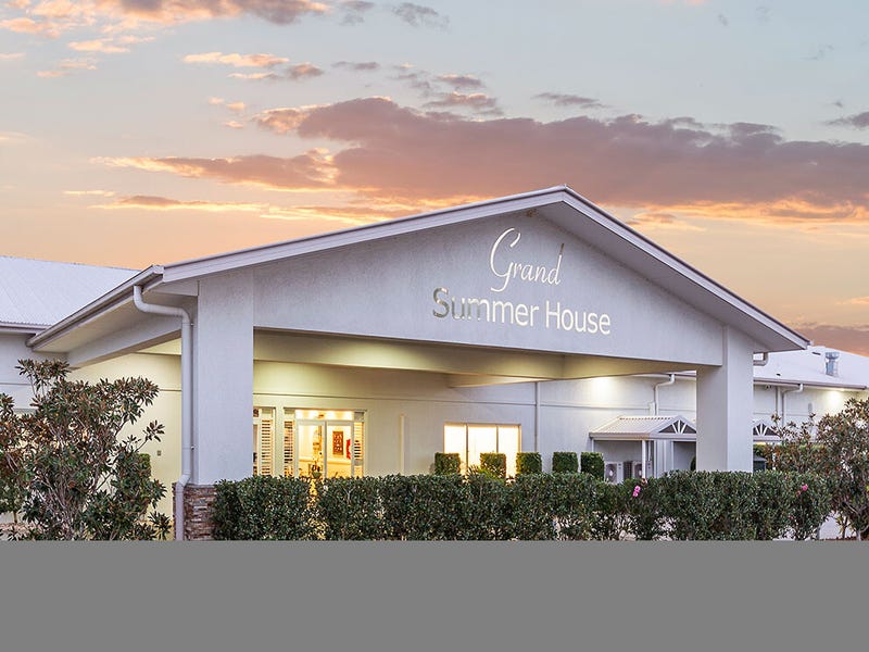 Palm Lake Resort Eagleby Retirement Living at 272 Fryar Road
