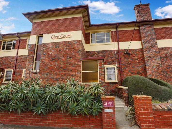 2/74 Beach Road, Mentone, Vic 3194