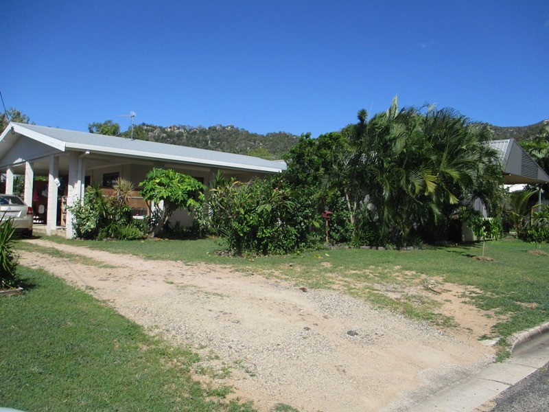 14 Sextant Drive, Nelly Bay, QLD 4819