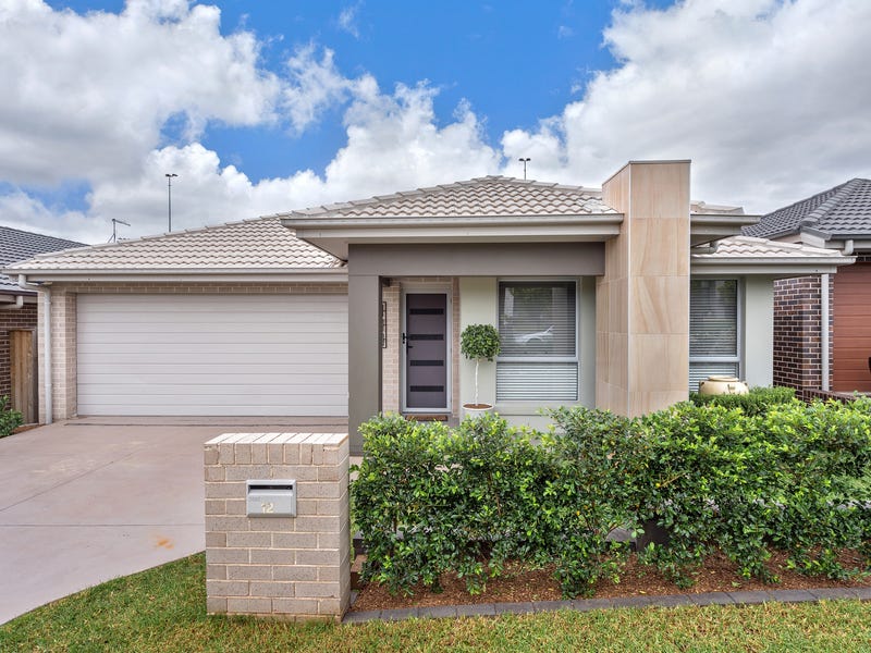 12 Hassall Way, Glenmore Park, NSW 2745