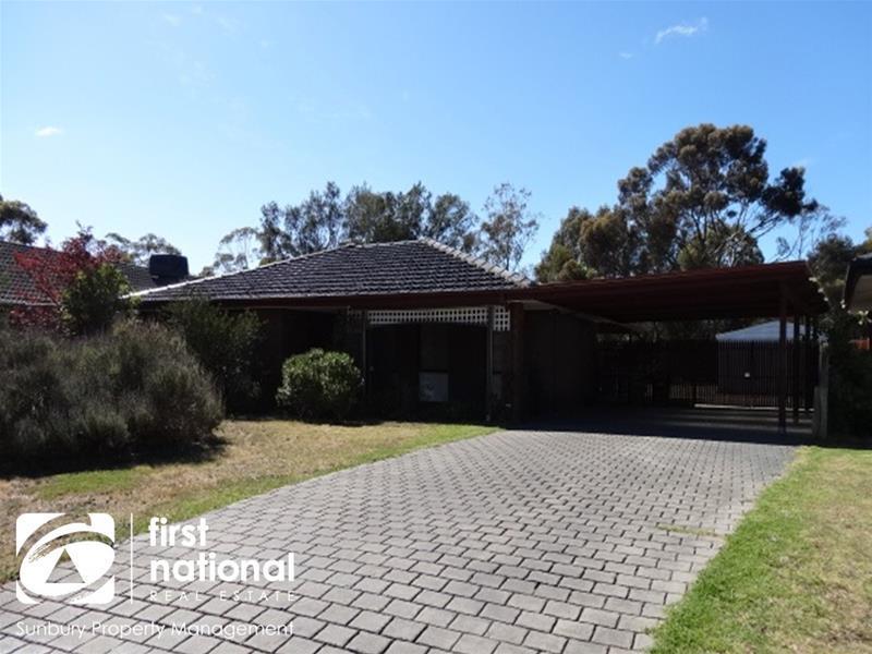 10 Carnoustie Drive, Sunbury, VIC 3429