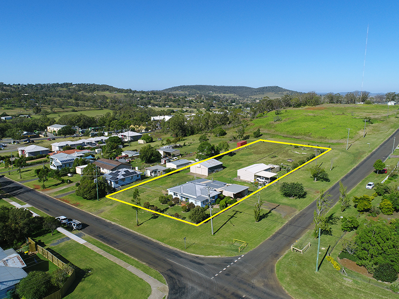 2022 Colvin Street, Drayton, Qld 4350 Property Details