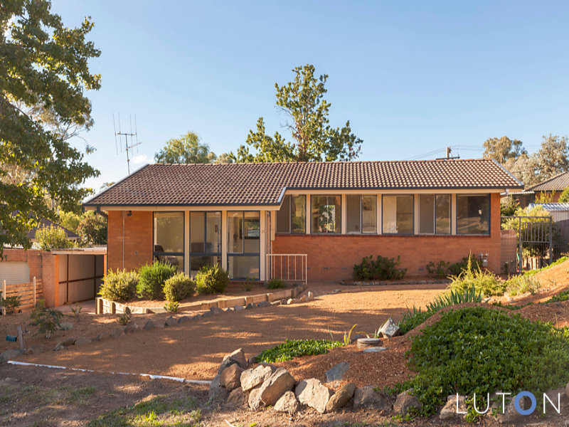 6 Grigson Place, Macgregor, ACT 2615