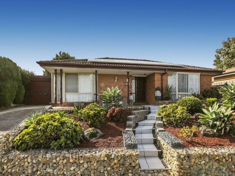 69 Bemersyde Drive, Berwick, VIC 3806