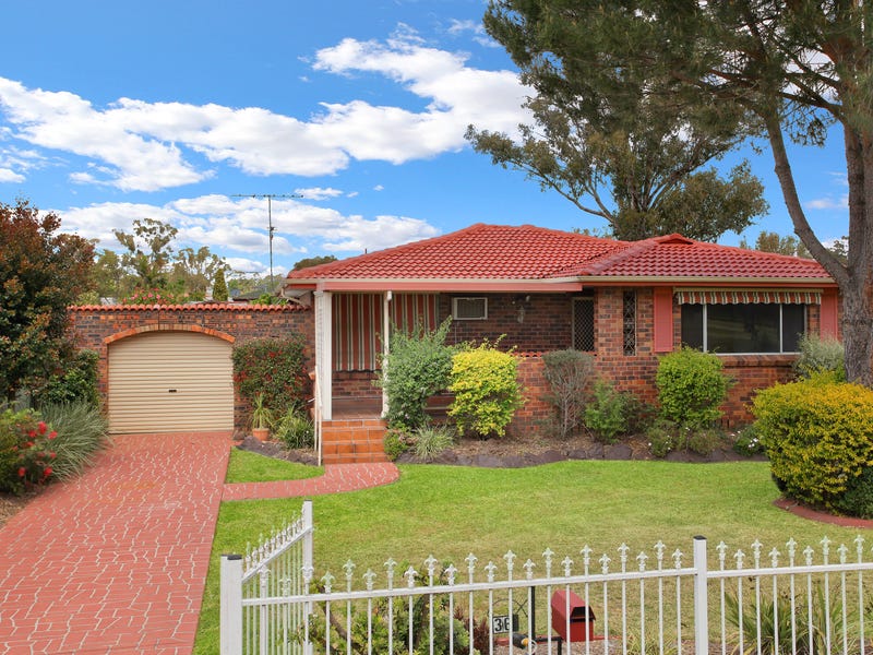 36 St Clair Avenue, St Clair, NSW 2759