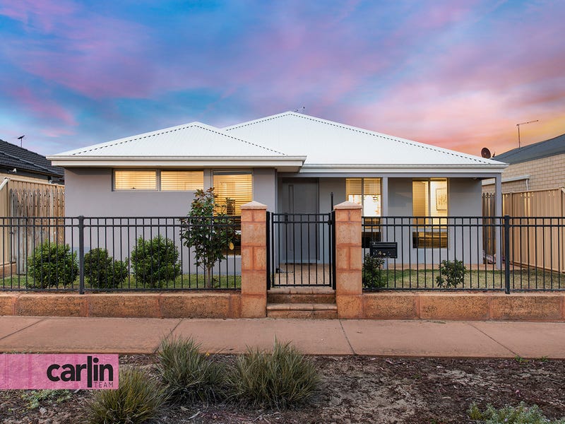 4 Inverson Boulevard, Hammond Park, WA 6164