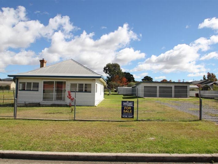 76 Pelham Street, Tenterfield, NSW 2372