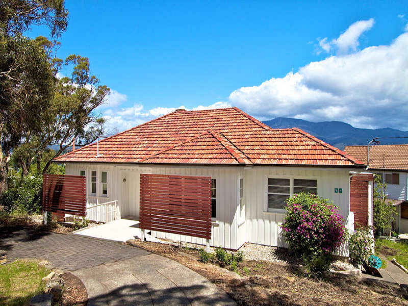 99 Derwent Avenue, Lindisfarne, TAS 7015
