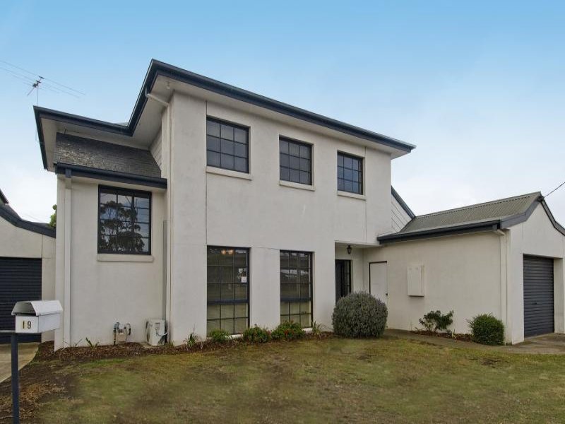 19 The Esplanade South, Geelong, Vic 3220 Property Details