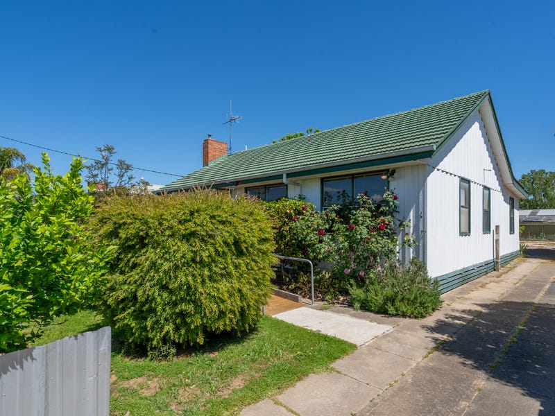 10 Elizabeth Street, Euroa, Vic 3666 Property Details