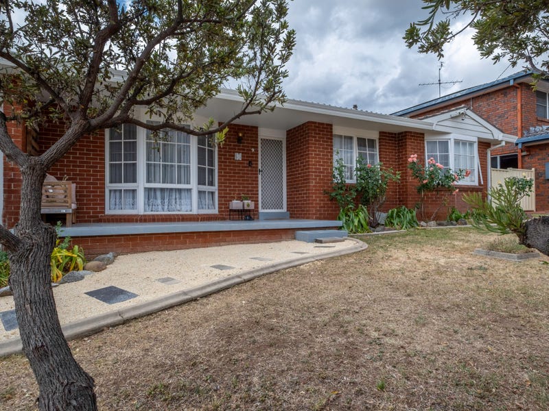 9 Myndee Avenue, Tamworth, NSW 2340 Property Details