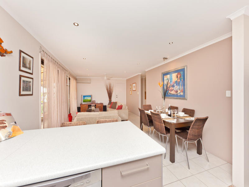 5/23 Labrador Street, Labrador, QLD 4215