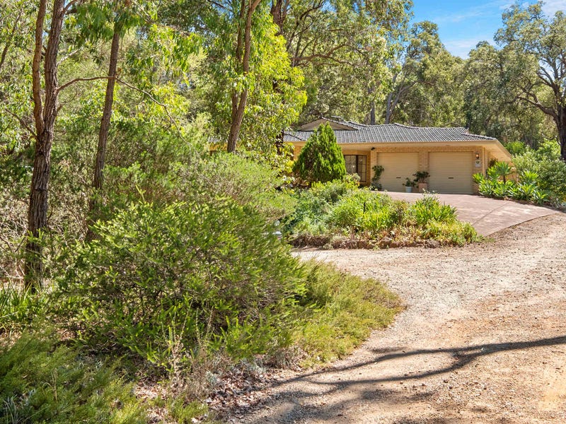 425 Walker Street, Mundaring, WA 6073 Property Details