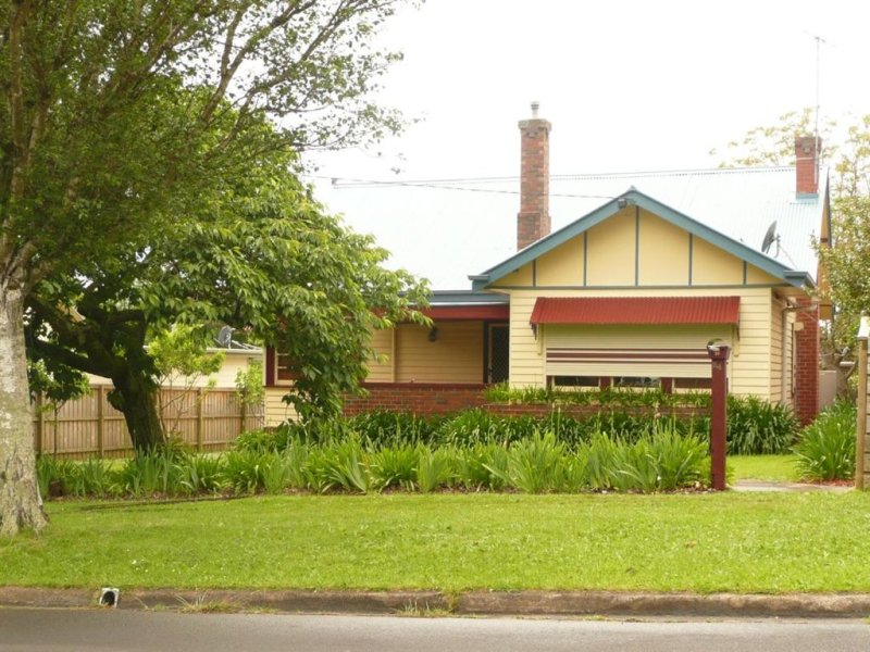 24 Hopetoun Road, Drouin, VIC 3818