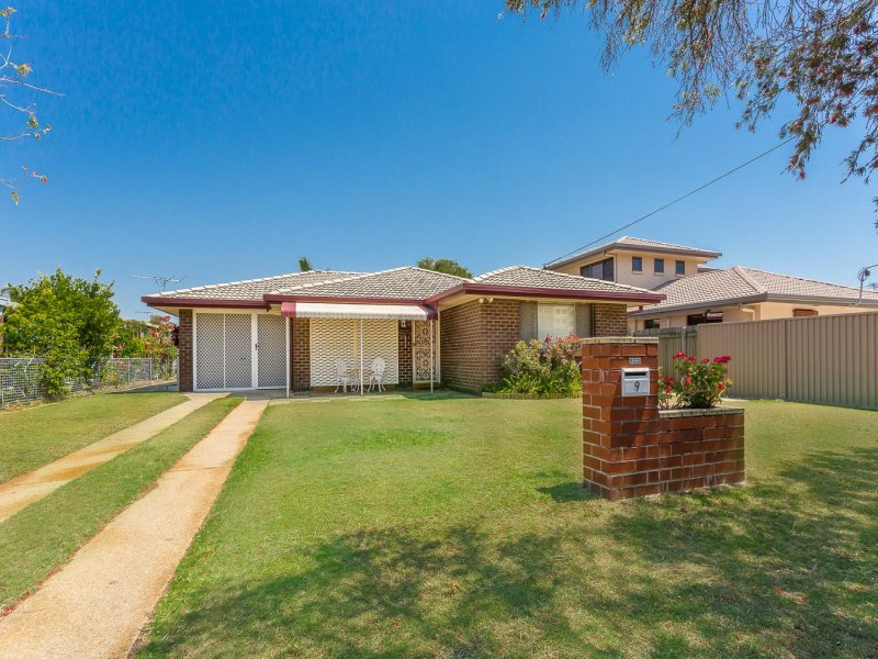 9 Oyster Point Esplanade, Newport, Qld 4020 Property Details