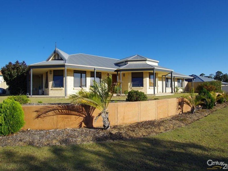 31 Poole Road, Dalyellup, WA 6230 Property Details