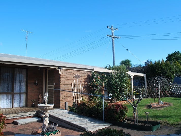 87 Carpenter Street, Lakes Entrance, VIC 3909