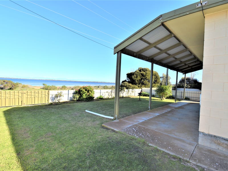 8 Hickeys Drive, Coobowie, SA 5583 Property Details