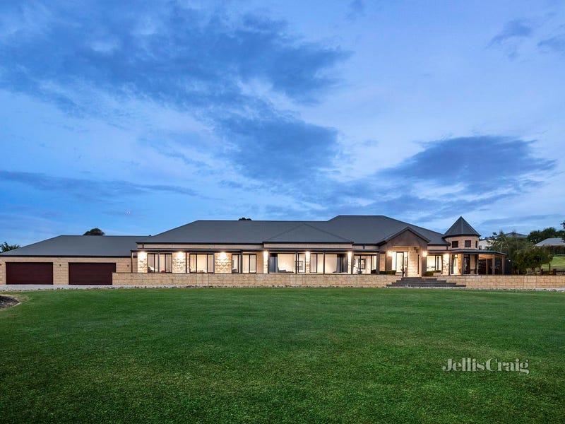 75 Sunset Drive, Chirnside Park, VIC 3116