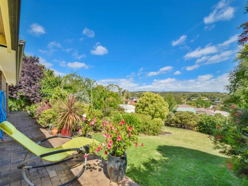 10 Equestrian Drive, Woodcroft, SA 5162