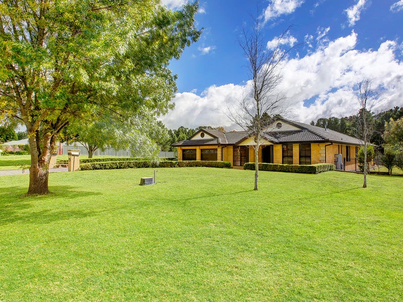 12 Wembley Road, Moss Vale, NSW 2577