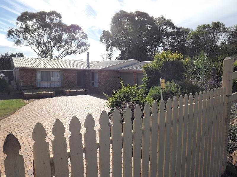 1 King Street, Kingsthorpe, Qld 4400 Property Details