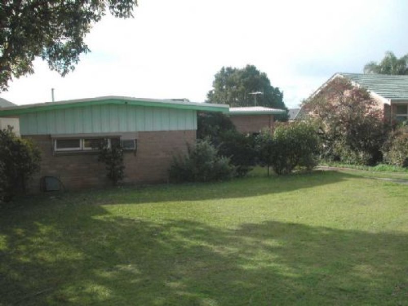 18 Kemp Road, Mount Pleasant, WA 6153