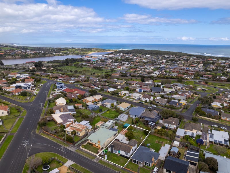 7 Emma Avenue, Warrnambool, Vic 3280 Property Details