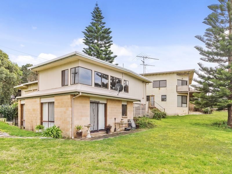 76 Casino Avenue, Apollo Bay, VIC 3233