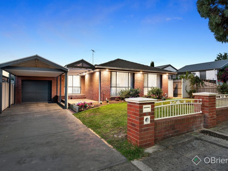 35 Chantell Avenue, Endeavour Hills, VIC 3802