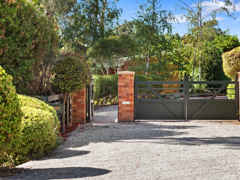 8 Mangans Road, Lilydale, Vic 3140 Property Details