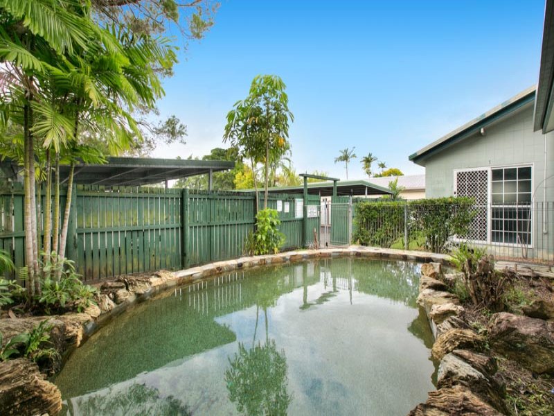 5 485 Mccoombe Street Mooroobool Qld 4870