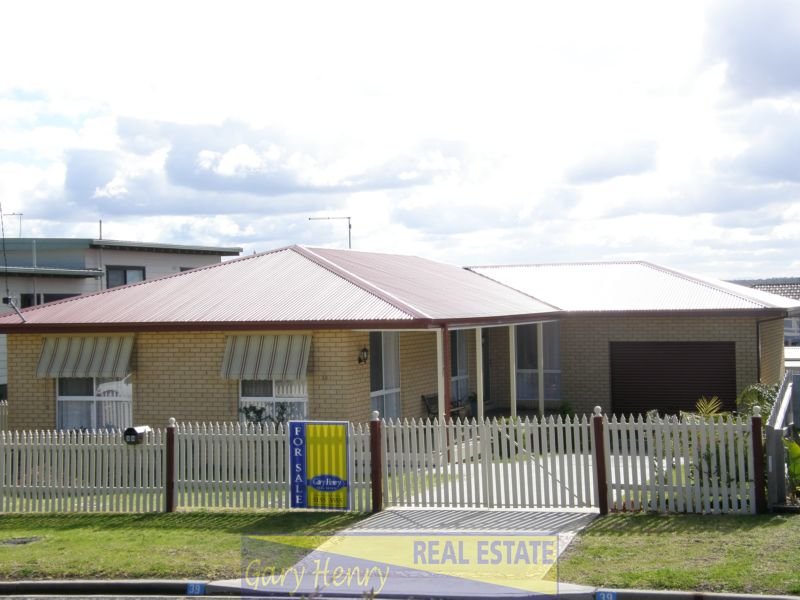 39 Outlook Drive, Lake Tyers Beach, VIC 3909