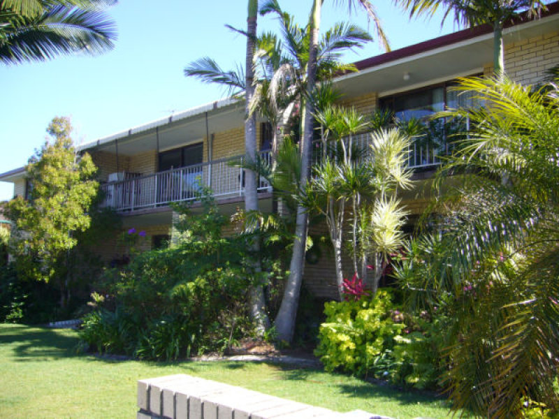 9 Duet Drive, Mermaid Waters, QLD 4218