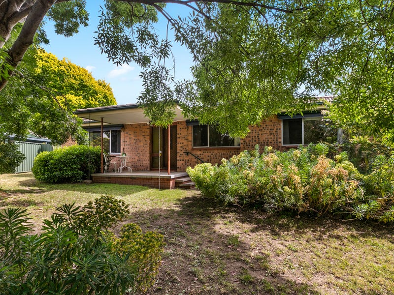 12 Hervey Place, Wanniassa, ACT 2903 House for Sale