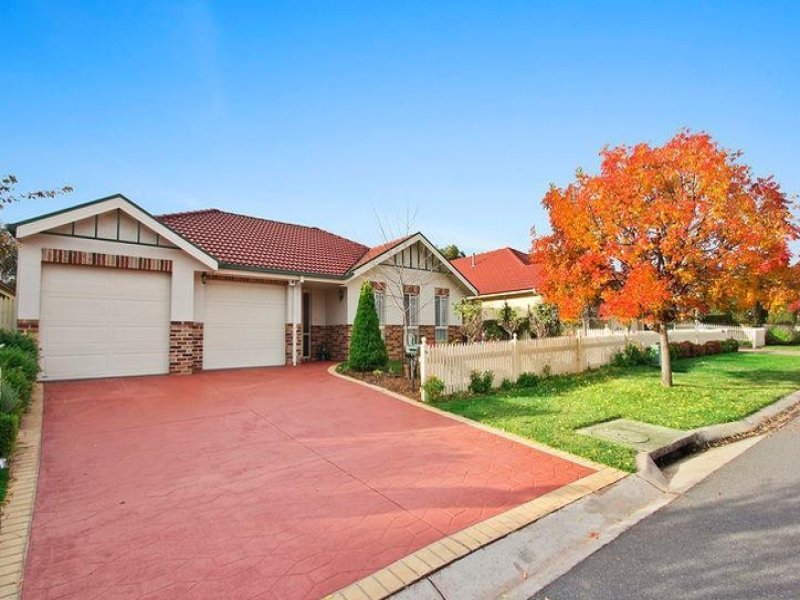 74 Rosewood Glen, Jerrabomberra, NSW 2619