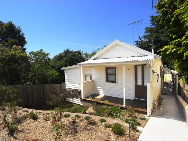 135 Waratah Street, Katoomba, NSW 2780