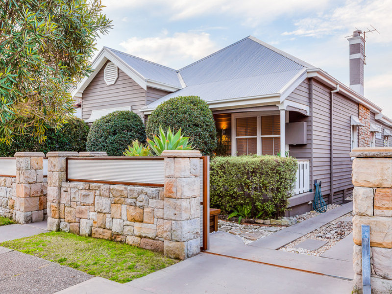 92 Dumaresq Street, Hamilton, NSW 2303 Property Details