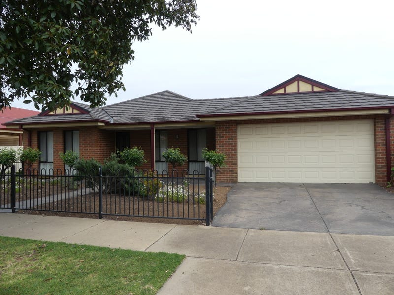 1/76 Clive Street, Shepparton, Vic 3630 Property Details