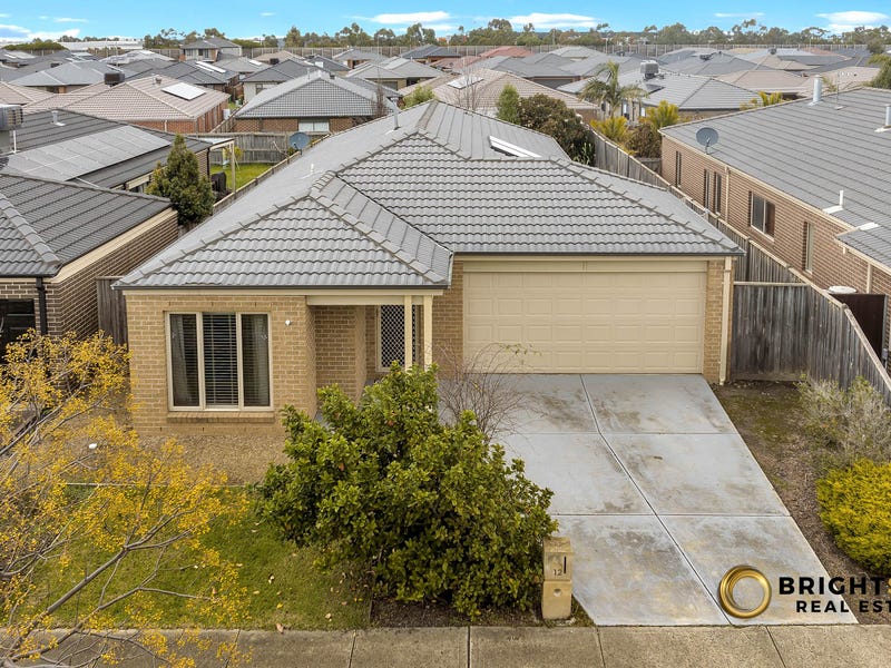 12 Elwood Avenue, Pakenham, Vic 3810 House for Sale
