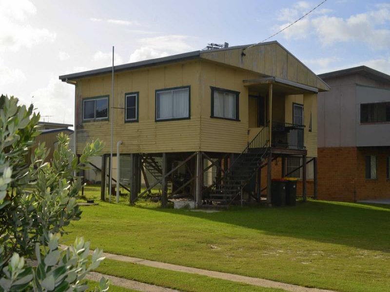 7 Boronia Cres, Minnie Water, NSW 2462