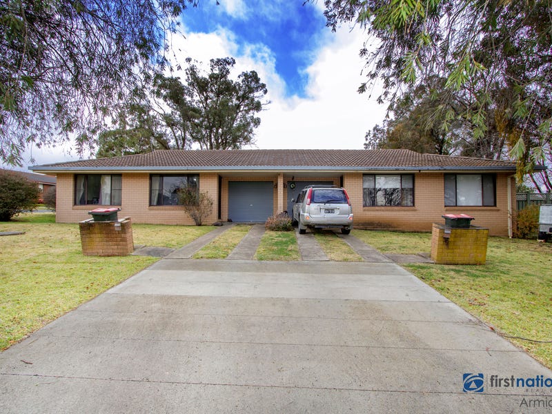 2/1 Ash Tree Drive, Armidale, NSW 2350