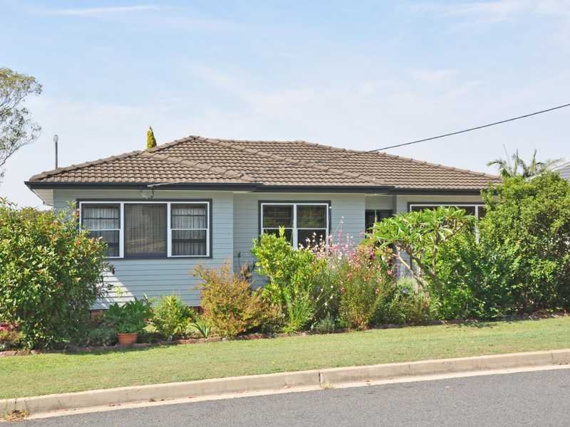 81 Robert St, Tenambit, NSW 2323 Property Details