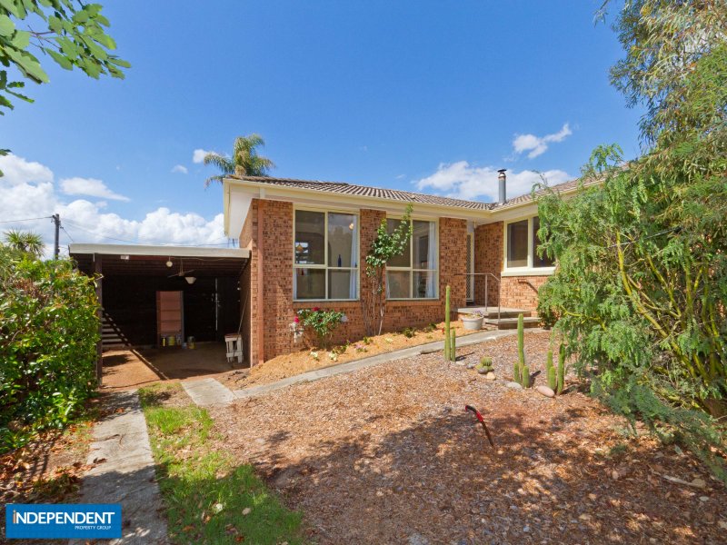 18 Tindale Street, Monash, ACT 2904 Property Details