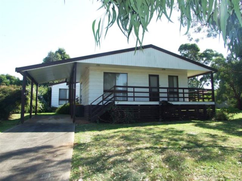 12 Walton Street, Cowes, Vic 3922 Property Details