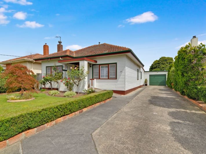 37 Loch Park Road, Traralgon, VIC 3844