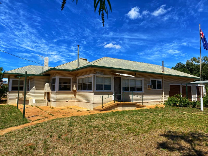 18 Gatenby Street, Condobolin, NSW 2877