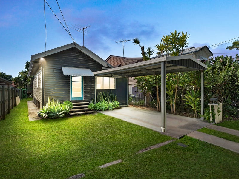 44 Lower Brighton Terrace, Sandgate, Qld 4017 Property Details