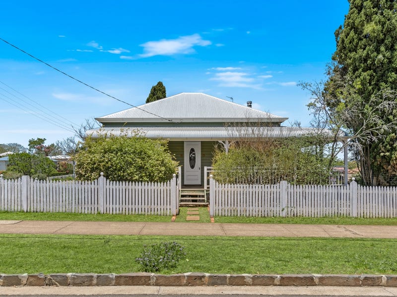 110 Jellicoe Street, North Toowoomba, Qld 4350